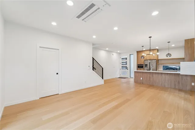 $4,500 | 2037 Northwest 61st Street, Unit A, Seattle, WA 98107