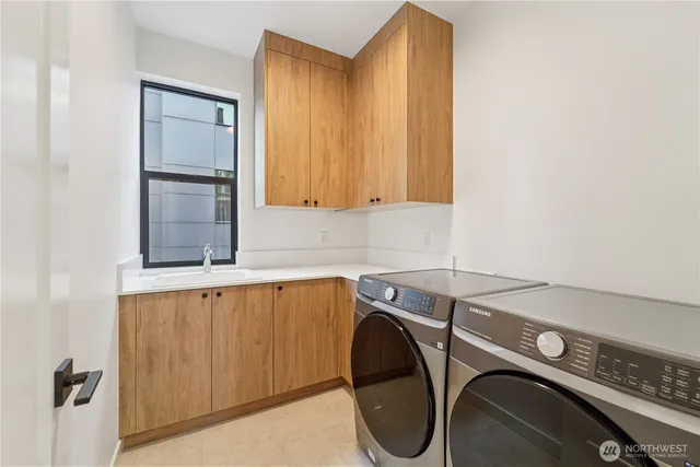 $4,500 | 2037 Northwest 61st Street, Unit A, Seattle, WA 98107