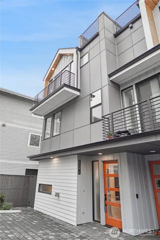 $4,500 | 2037 Northwest 61st Street, Unit A, Seattle, WA 98107