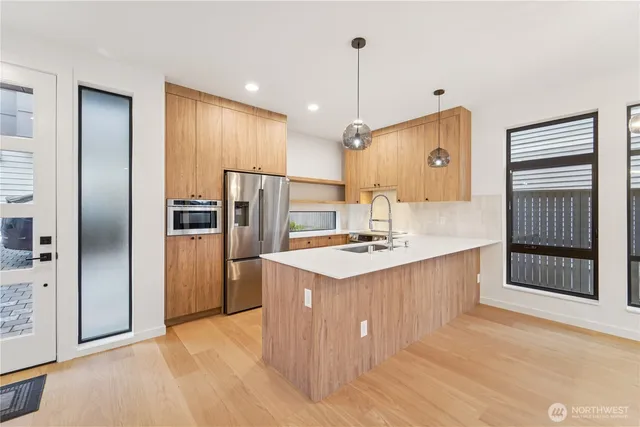 $4,500 | 2037 Northwest 61st Street, Unit A, Seattle, WA 98107