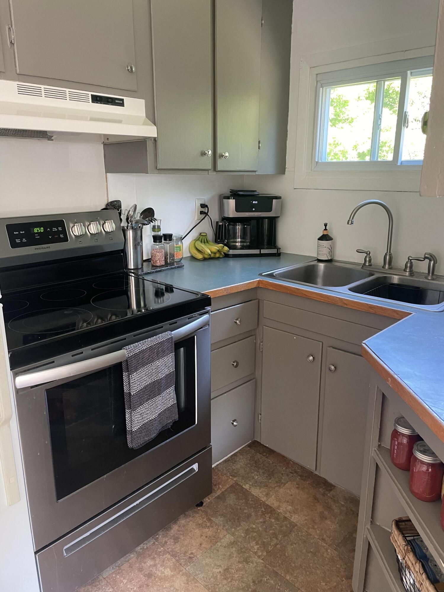 1242 Cumberland Head Road Plattsburgh, NY 12901 - Photo 11 of 15 Gallery Image 11