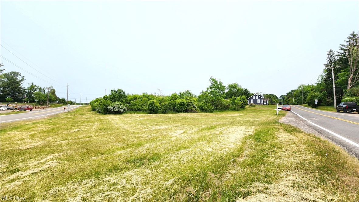 6633 Ross Road Madison, OH 44057 - Photo 2 of 6