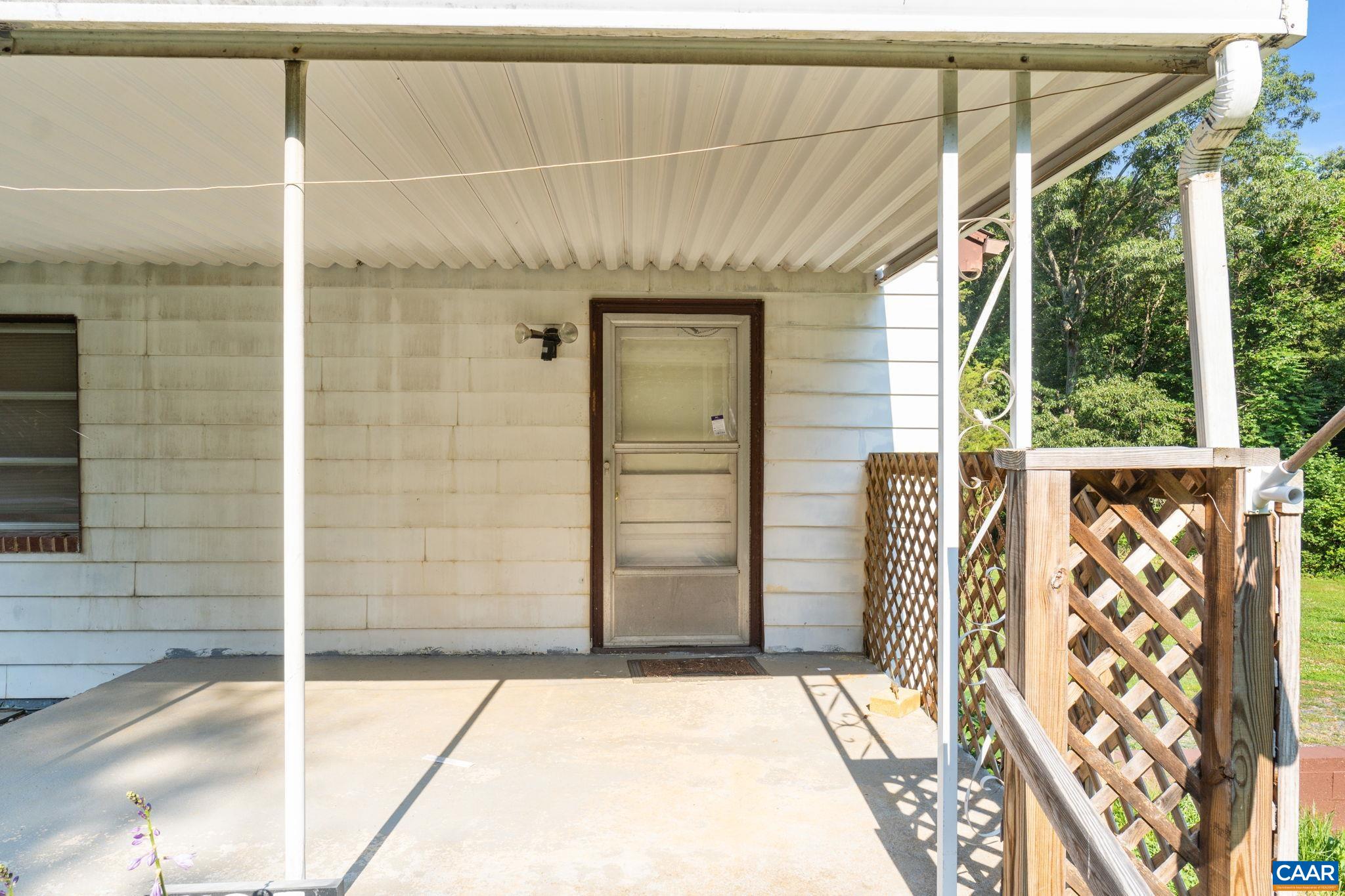 435 Jones Town Road New Canton, VA 23123 - Photo 6 of 27 Gallery Image 6