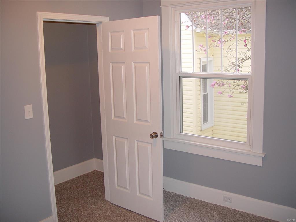 826 Logan Street Alton, IL 62002 - Photo 11 of 24 Gallery Image 11