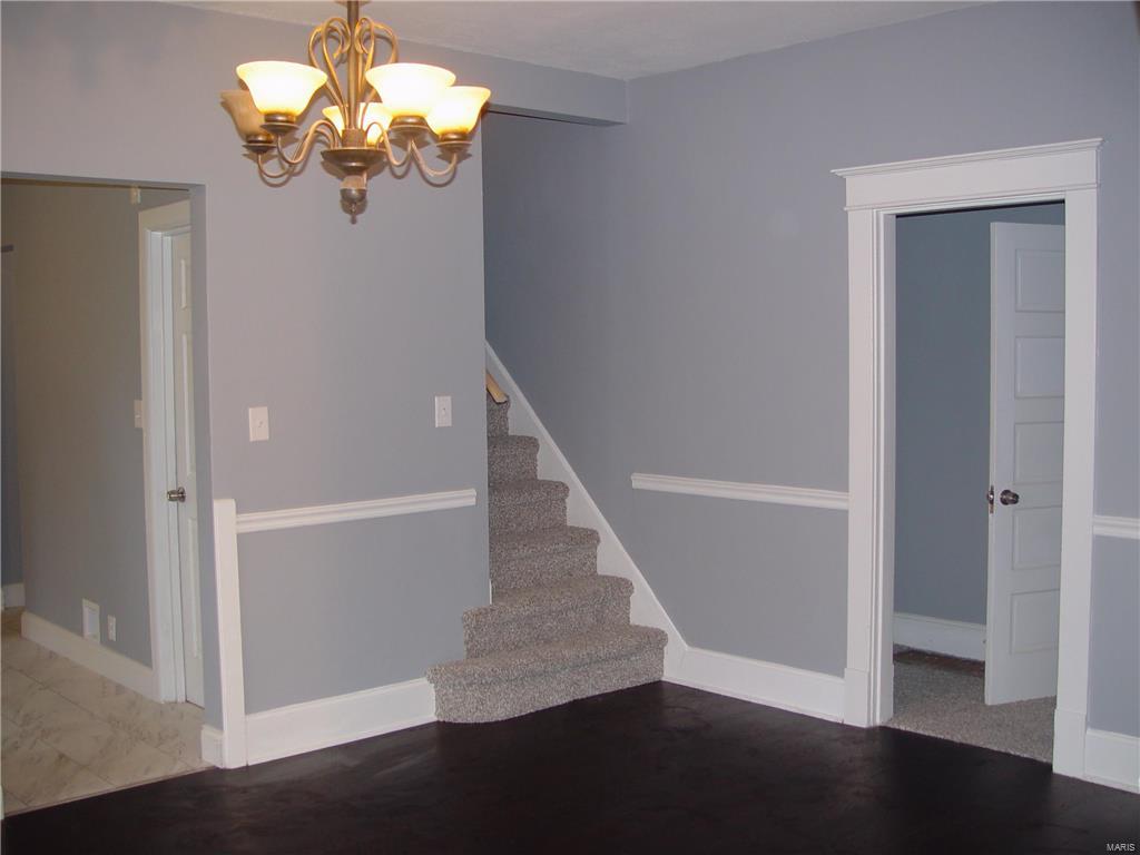 826 Logan Street Alton, IL 62002 - Photo 7 of 24 Gallery Image 7