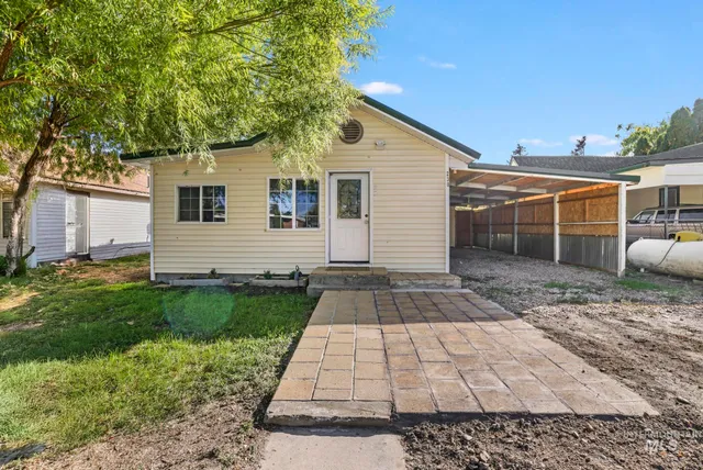 $245,000 | 230 2nd Street, Hazelton, ID 83335