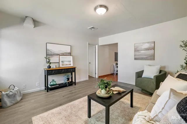 $245,000 | 230 2nd Street, Hazelton, ID 83335