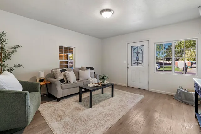 $245,000 | 230 2nd Street, Hazelton, ID 83335