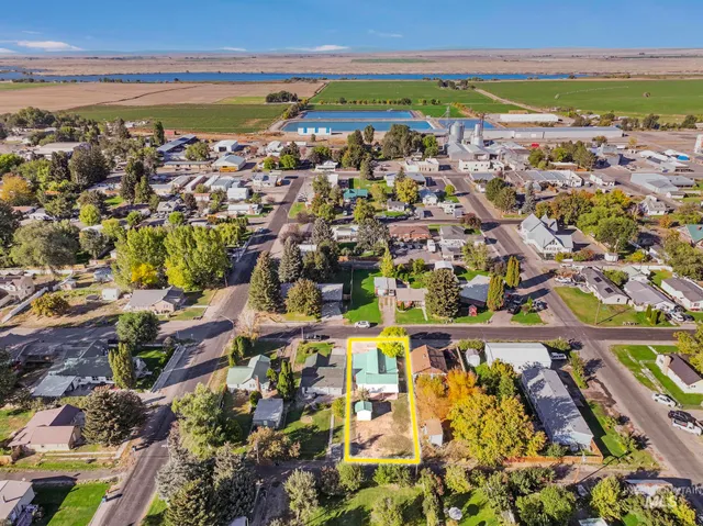 $245,000 | 230 2nd Street, Hazelton, ID 83335