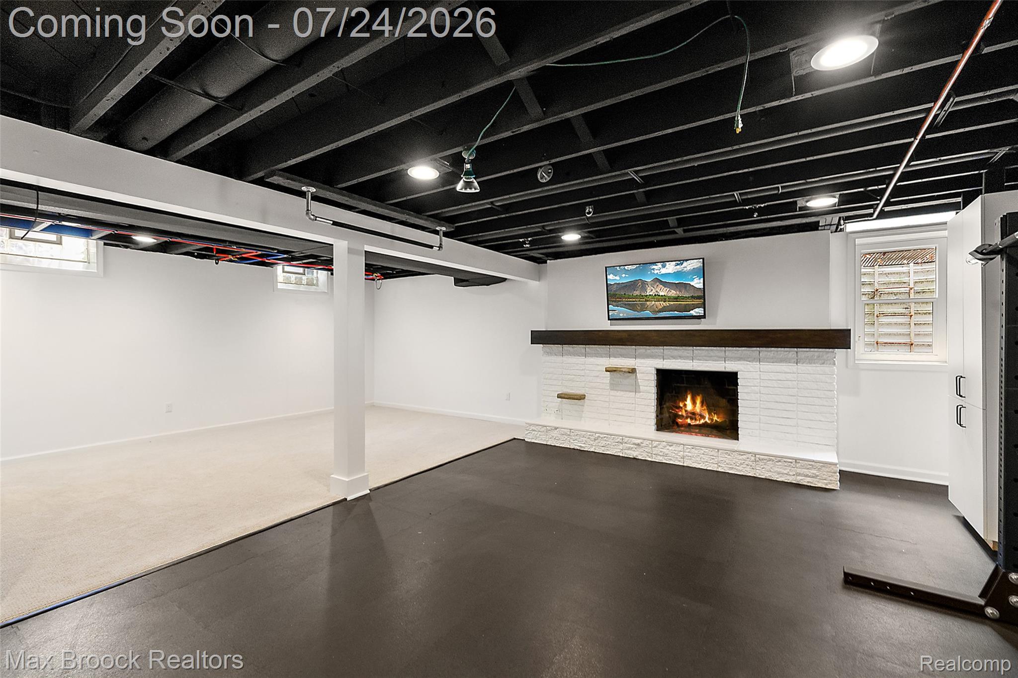 5553 Commerce Road West Bloomfield, MI 48324 - Photo 39 of 70 045-5553 Commerce-45.jpg