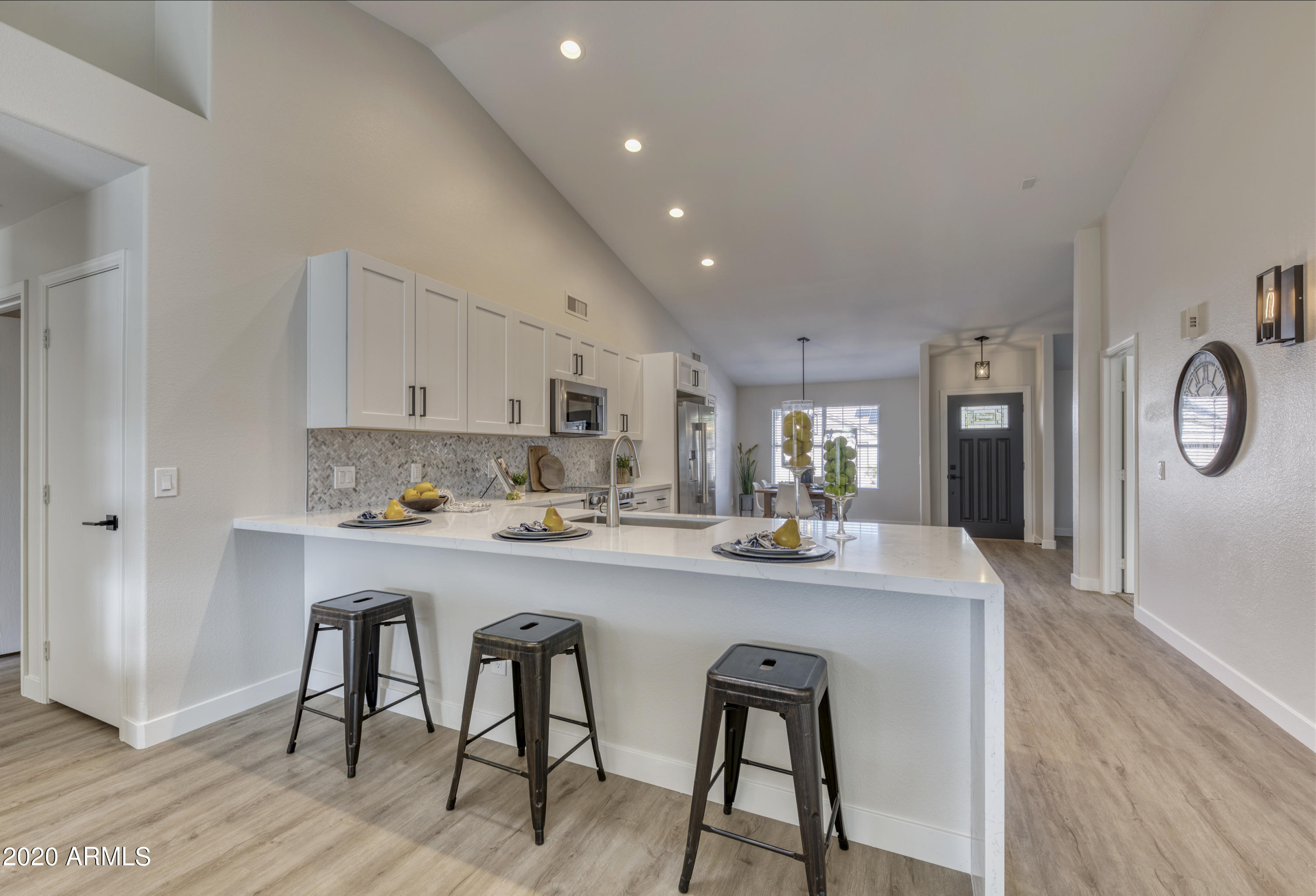 4361 East St John Road Phoenix, AZ 85032 - Photo 12 of 29 Casual Dining ~ Kitchen
