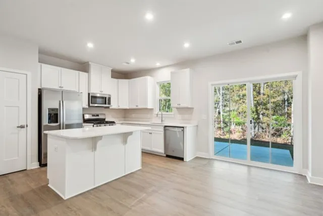 $299,990 | 1091 Cres Cv Lane, Summerville, SC 29483