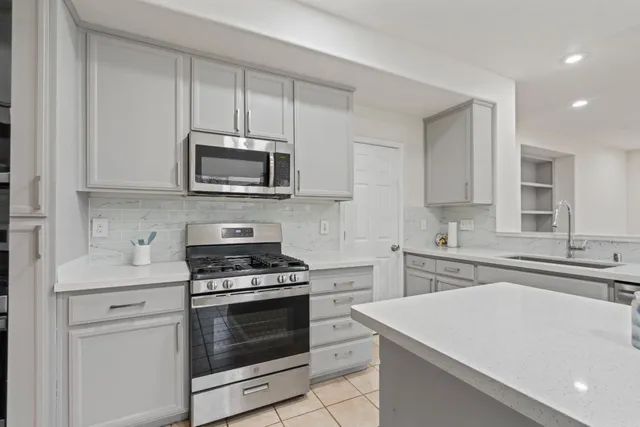 $530,000 | 1697 Via Milano, Gustine, CA 95322