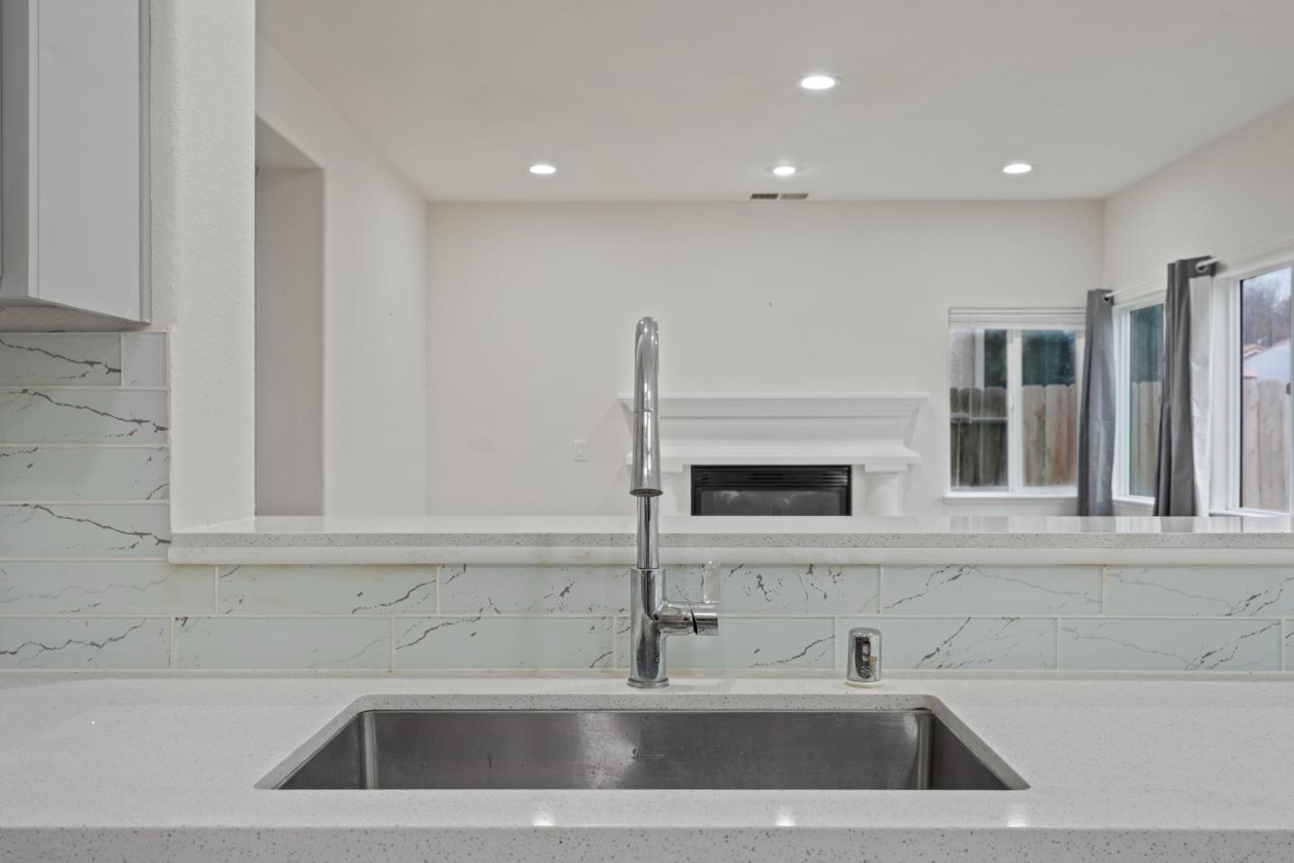 1697 Via Milano Gustine, CA 95322 - Photo 19 of 43