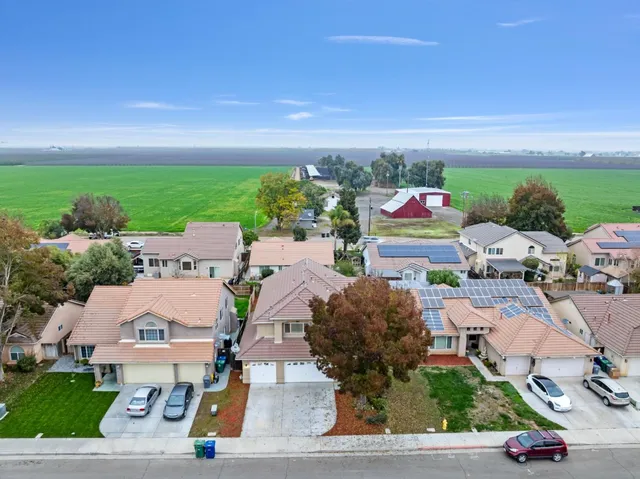 $530,000 | 1697 Via Milano, Gustine, CA 95322