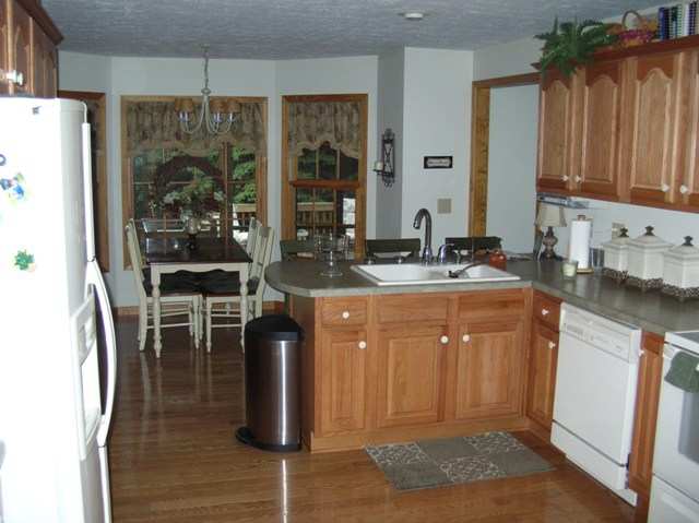 198 Rocky Farm Road Seneca, SC 29678 - Photo 6 of 12 Gallery Image 6