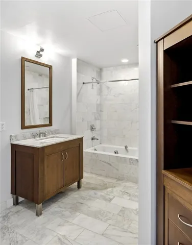 $999,900 | 1 West Exchange Street, Unit 2004, Providence, RI 02903