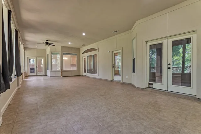 $3,950 | 10506 Crestwater Circle, Magnolia, TX 77354