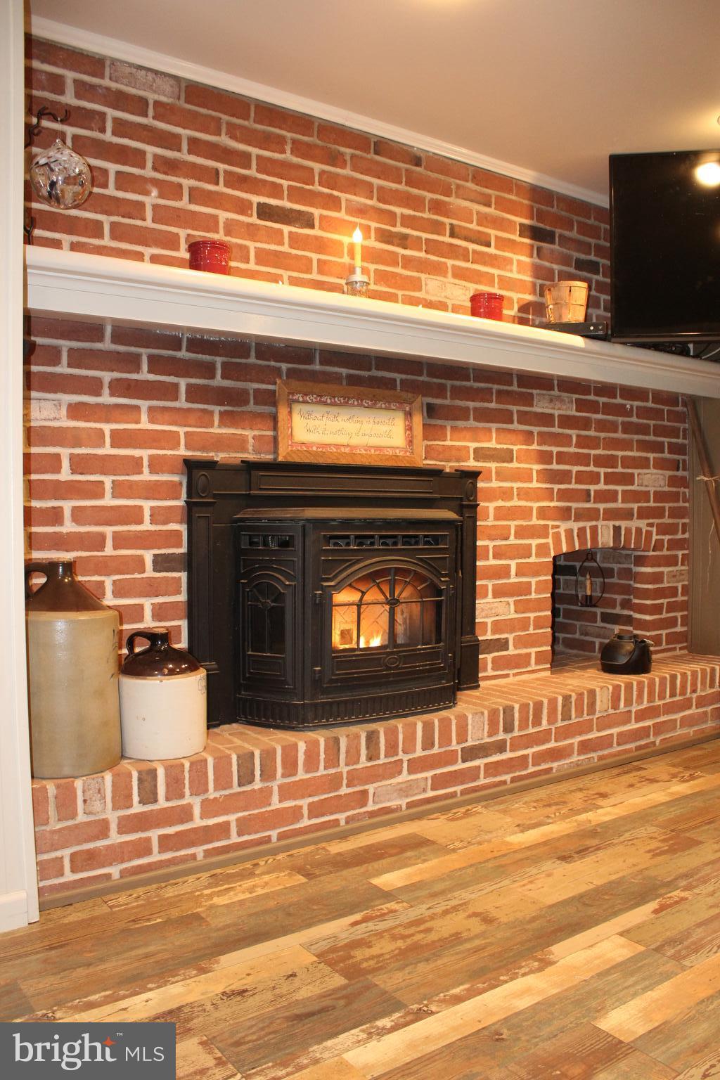 2307 Stumptown Road Lancaster, PA 17602 - Photo 30 of 38 Pellet Stove