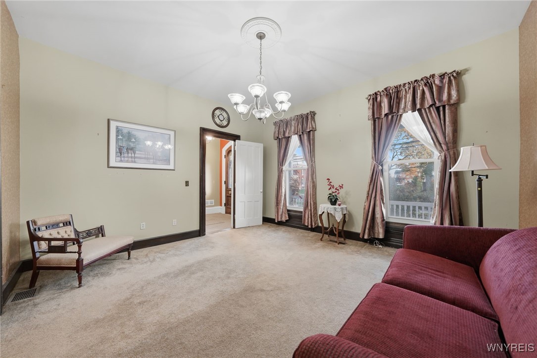 37 State Street Royalton, NY 14105 - Photo 10 of 50 Living Room