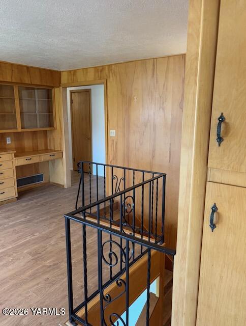 1662 South Euclid Road Grandview, WA 98930 - Photo 7 of 15 a view of entryway with wooden floor