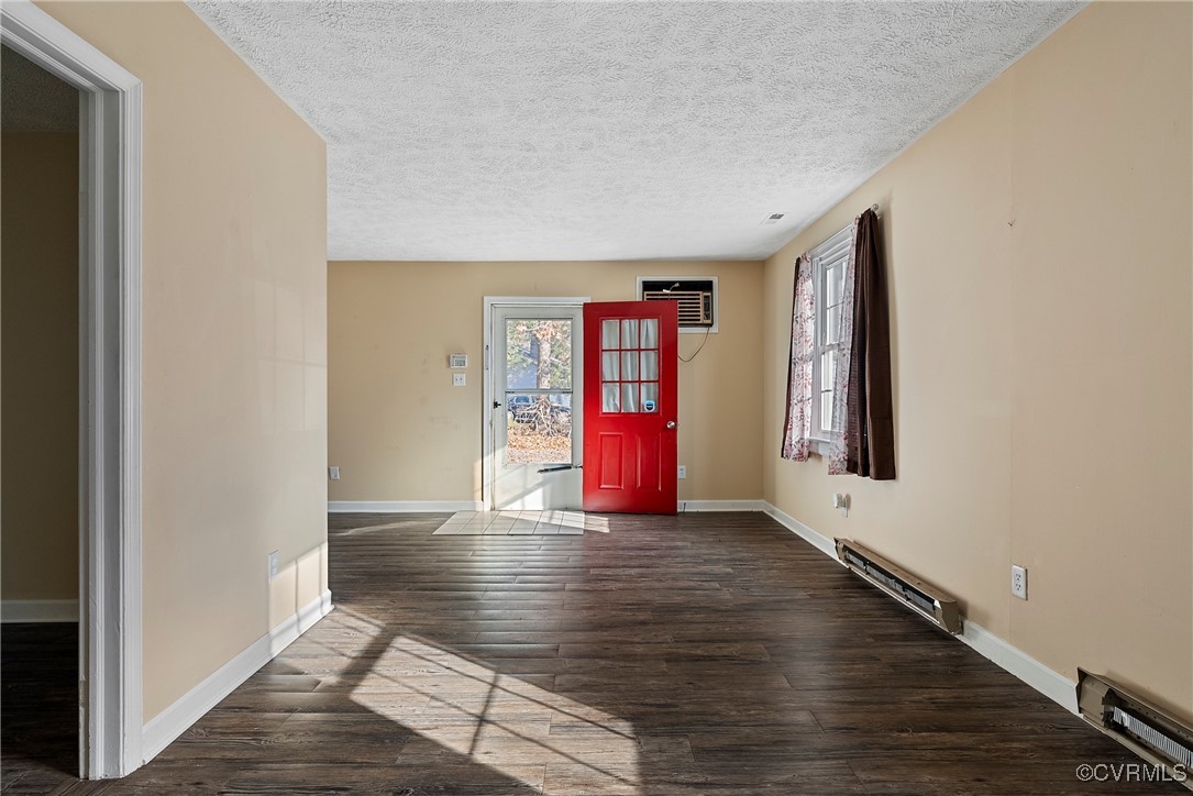 975 Windyknight Road Montpelier, VA 23192 - Photo 20 of 38 Foyer entrance featuring a wall mounted air condit