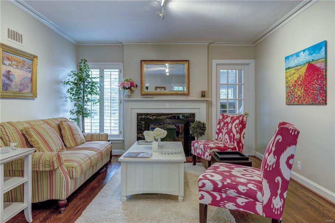 13 South Covington Meadows Road St. Louis, MO 63132 - Photo 7 of 46 Gallery Image 7