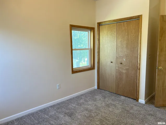 $169,000 | 121 East Tremont Street, Waverly, IL 62692