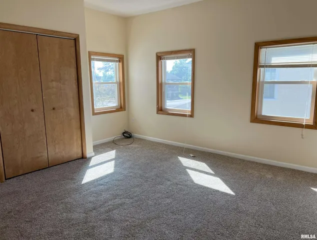 $169,000 | 121 East Tremont Street, Waverly, IL 62692