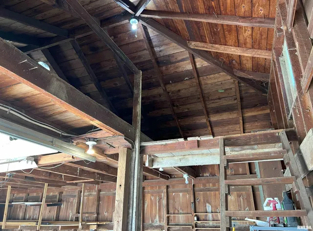 $169,000 | 121 East Tremont Street, Waverly, IL 62692