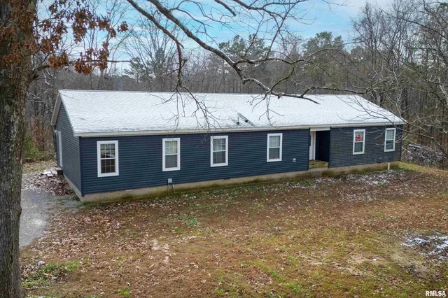 $325,000 | 1201 Pine Ridge Lane, Makanda, IL 62958