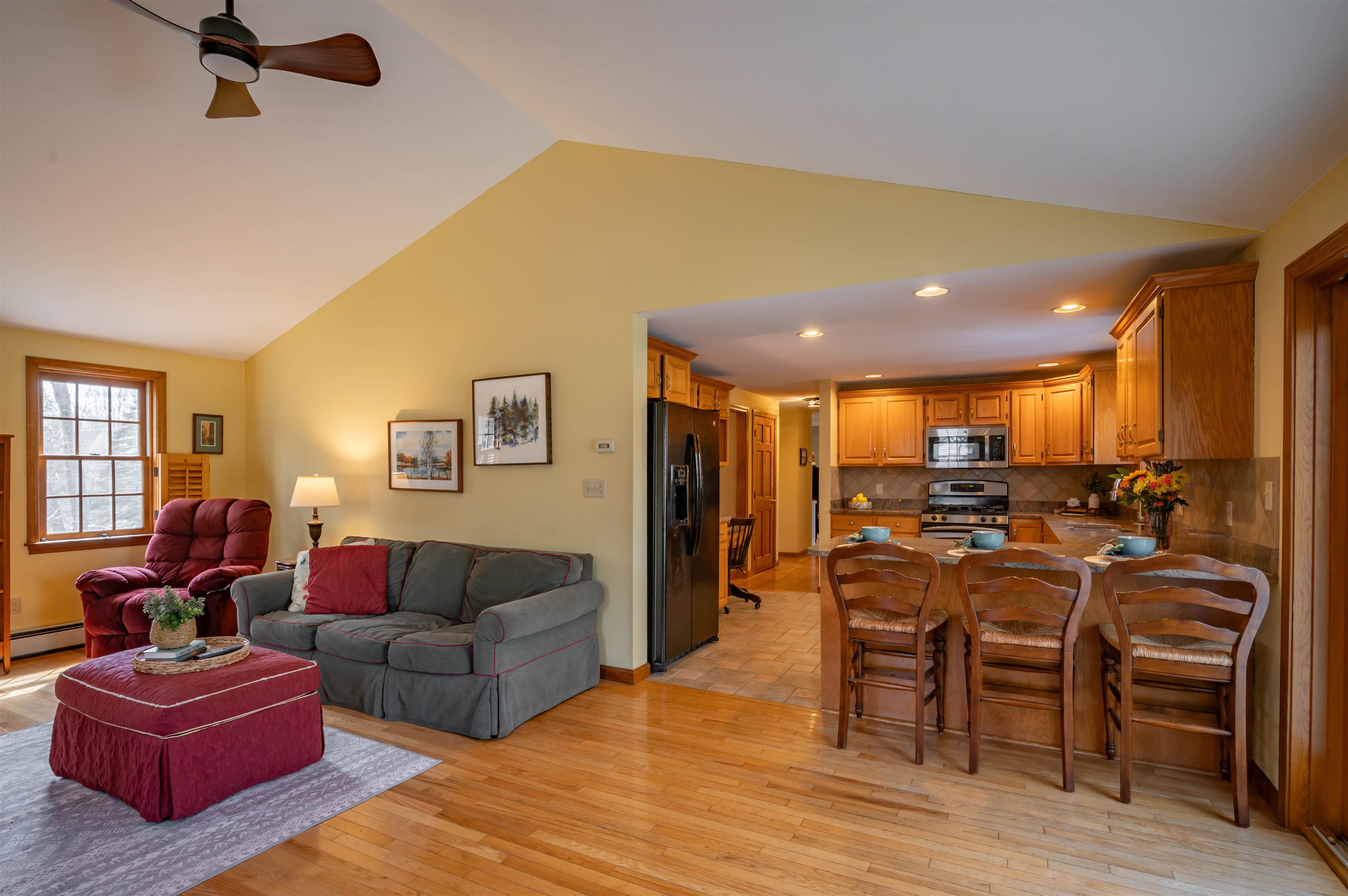 28 Peaslee Court Hampstead, NH 03841 - Photo 15 of 59