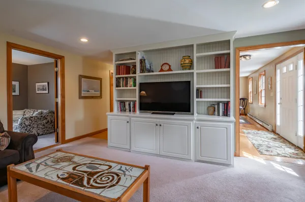$765,000 | 28 Peaslee Court, Hampstead, NH 03841