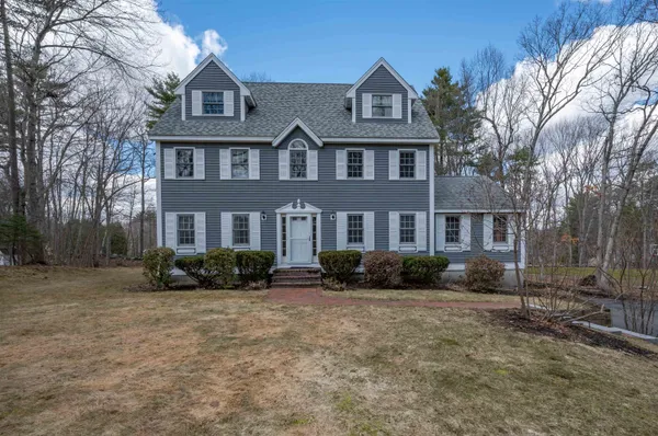 $765,000 | 28 Peaslee Court, Hampstead, NH 03841