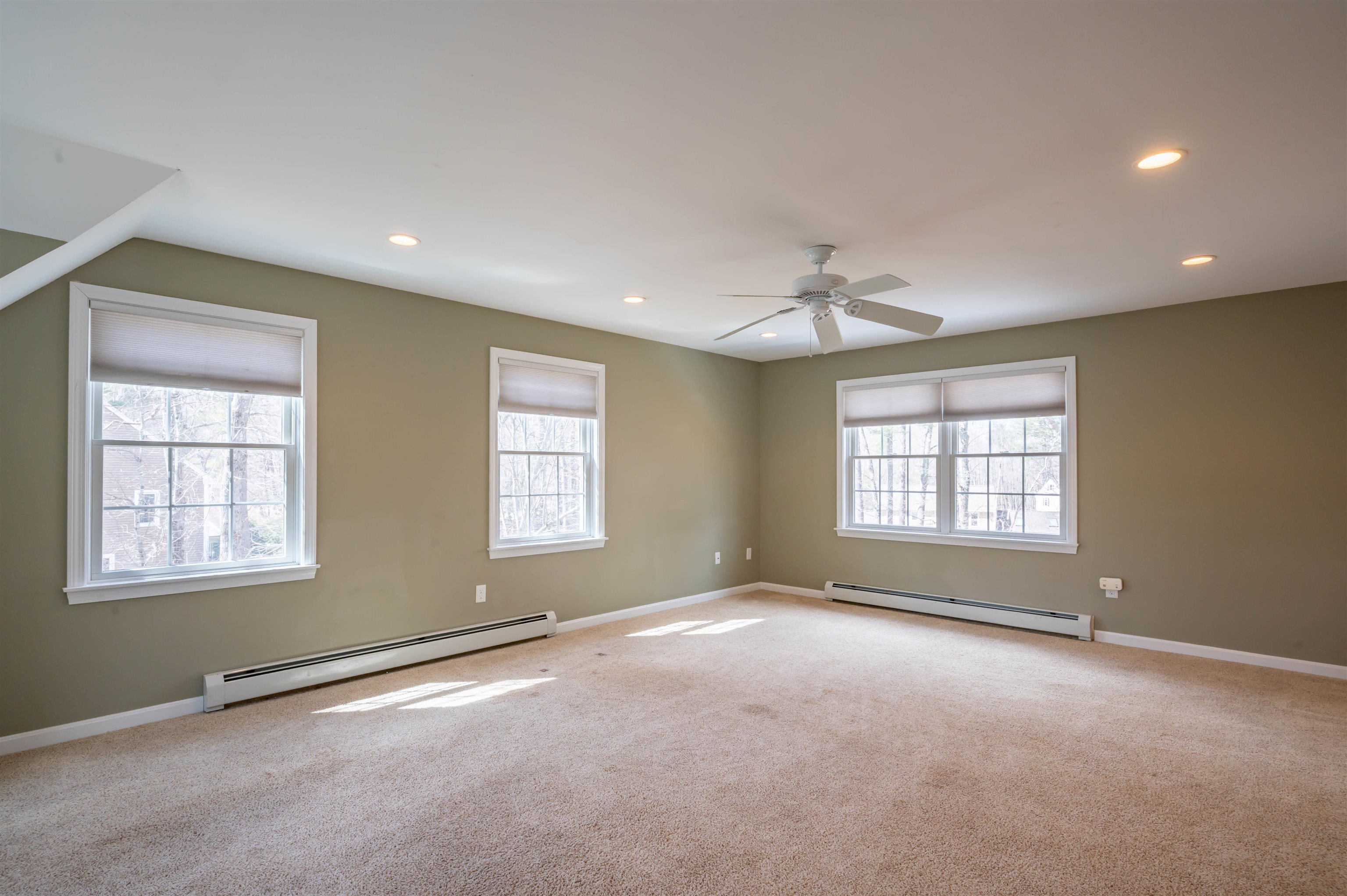 28 Peaslee Court Hampstead, NH 03841 - Photo 38 of 59