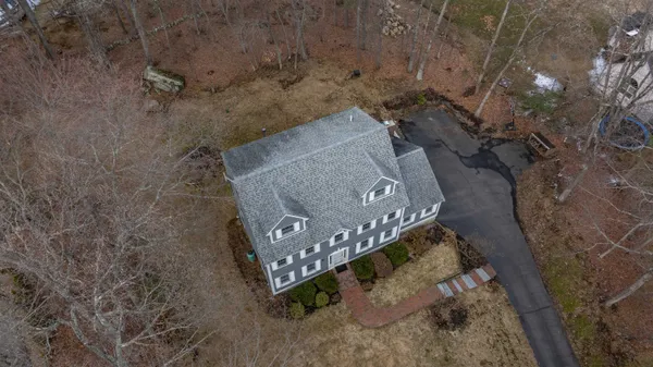 $765,000 | 28 Peaslee Court, Hampstead, NH 03841