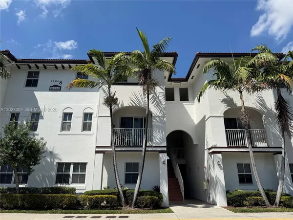 $2,500 | 8650 Northwest 97th Avenue, Unit 216, Doral, FL 33178