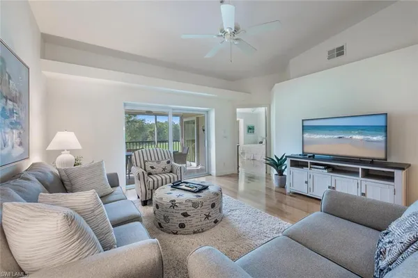 $525,000 | 8600 Naples Heritage Drive, Unit 526, Naples, FL 34112