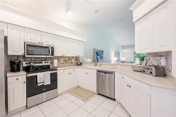 $525,000 | 8600 Naples Heritage Drive, Unit 526, Naples, FL 34112