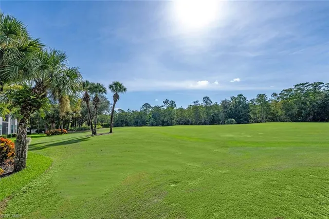 $525,000 | 8600 Naples Heritage Drive, Unit 526, Naples, FL 34112