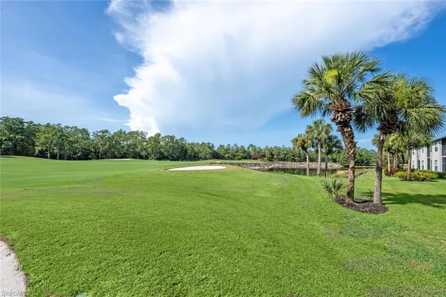 $525,000 | 8600 Naples Heritage Drive, Unit 526, Naples, FL 34112