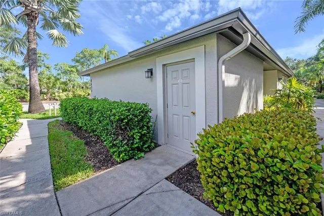 $525,000 | 8600 Naples Heritage Drive, Unit 526, Naples, FL 34112