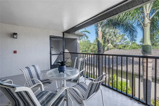 $525,000 | 8600 Naples Heritage Drive, Unit 526, Naples, FL 34112