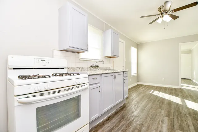 $900 | 5000 Noble Street, Unit 6, Houston, TX 77020