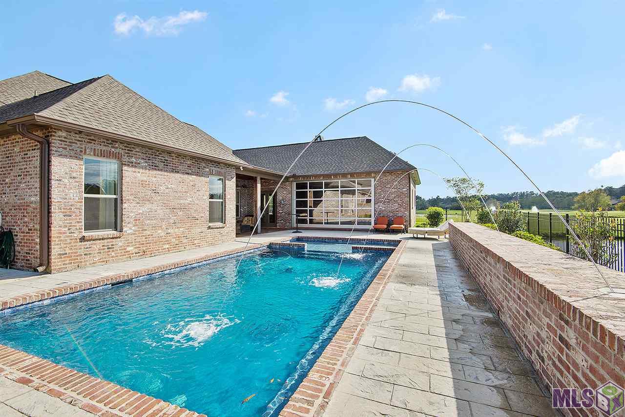25837 Wax Road Denham Springs, LA 70726 - Photo 32 of 44 Salt water gunite pool