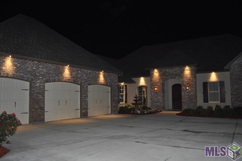 25837 Wax Road Denham Springs, LA 70726 - Photo 44 of 44 LED exterior lights on timmer
