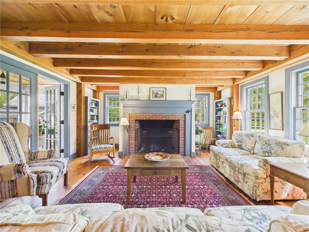 307 Stony Fort Road Saunderstown, RI 02874 - Photo 20 of 48 One of 4 fireplaces