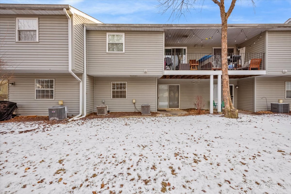 56 North Victoria Lane, Unit C Streamwood, IL 60107 - Photo 18 of 25