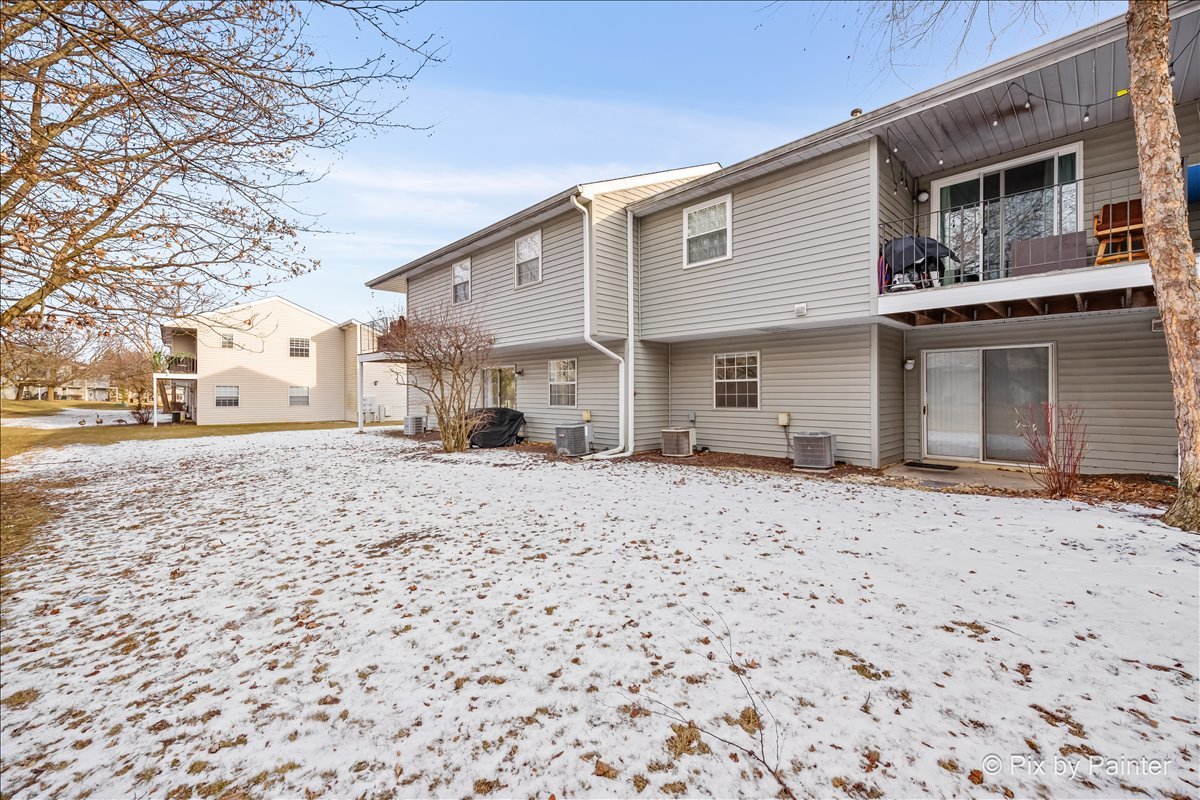 56 North Victoria Lane, Unit C Streamwood, IL 60107 - Photo 19 of 25