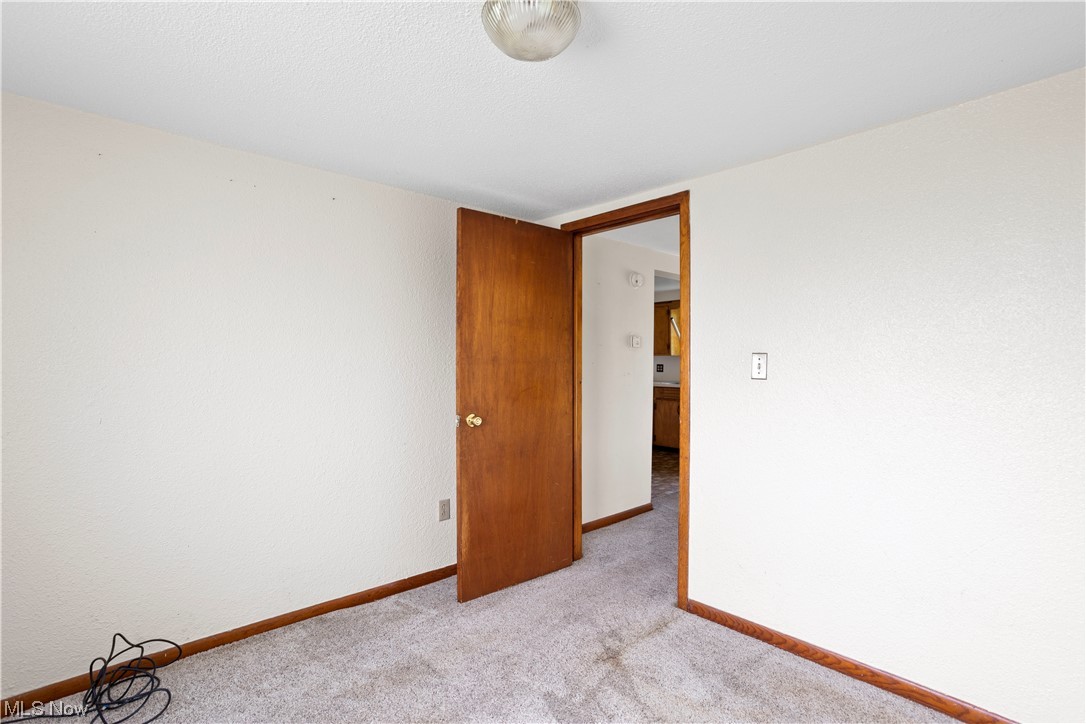 42578 Webster Road Lagrange, OH 44050 - Photo 17 of 35